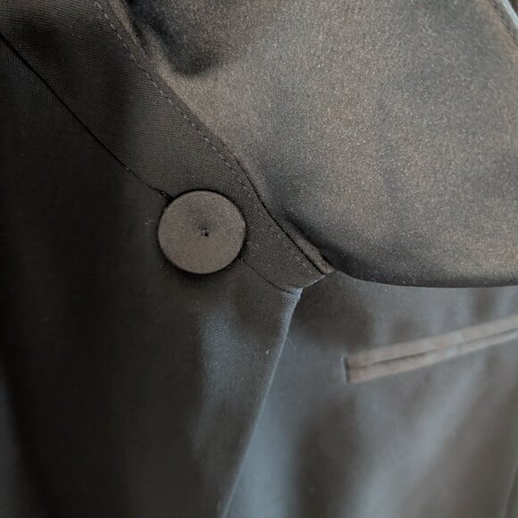 Olsen Europe Tuxedo Blazer Satin Lapel & Buttons Size 8 Tailored Classic - Picture 7 of 11